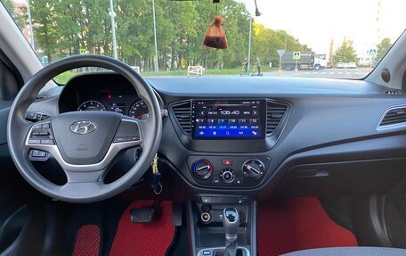 Hyundai Solaris II рестайлинг, 2021 год, 1 550 000 рублей, 8 фотография