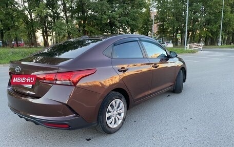 Hyundai Solaris II рестайлинг, 2021 год, 1 550 000 рублей, 3 фотография