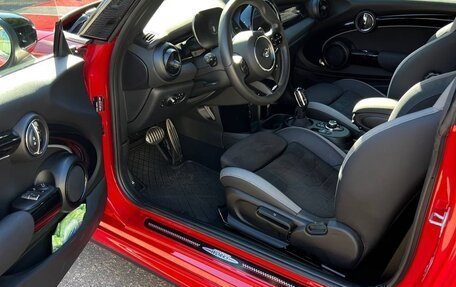 MINI Hatch, 2024 год, 7 000 000 рублей, 2 фотография