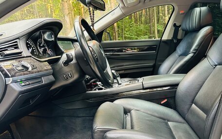 BMW 7 серия, 2012 год, 2 380 000 рублей, 21 фотография