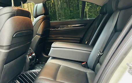 BMW 7 серия, 2012 год, 2 380 000 рублей, 27 фотография