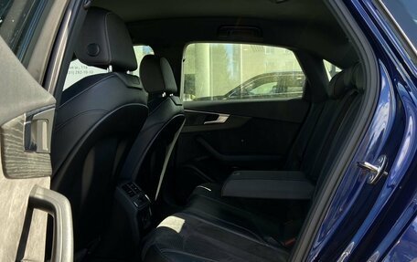 Audi A4, 2018 год, 2 590 000 рублей, 31 фотография