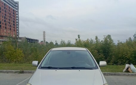 Toyota Corolla, 2004 год, 620 000 рублей, 8 фотография