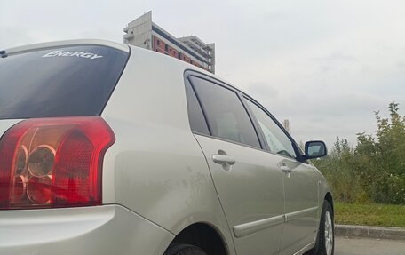 Toyota Corolla, 2004 год, 620 000 рублей, 4 фотография