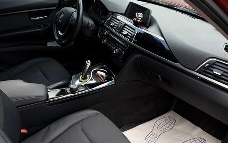 BMW 3 серия, 2017 год, 2 590 000 рублей, 9 фотография