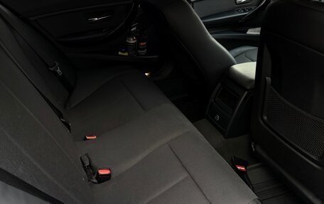 BMW 3 серия, 2017 год, 2 590 000 рублей, 10 фотография