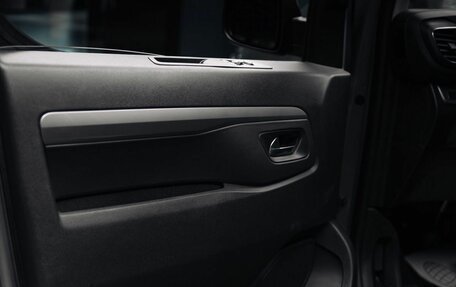 Peugeot Traveller I, 2025 год, 6 200 000 рублей, 26 фотография