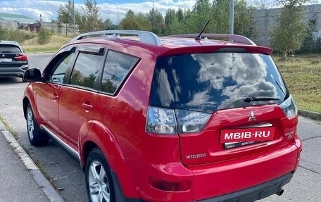 Mitsubishi Outlander III рестайлинг 3, 2007 год, 650 000 рублей, 3 фотография
