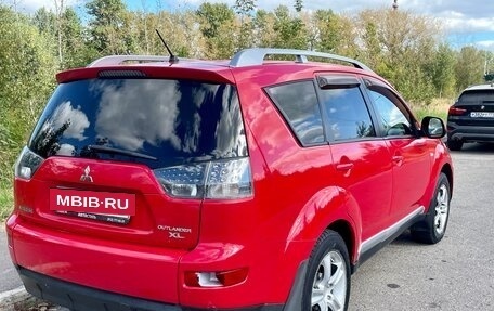 Mitsubishi Outlander III рестайлинг 3, 2007 год, 650 000 рублей, 4 фотография