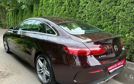 Mercedes-Benz E-Класс, 2018 год, 3 600 000 рублей, 5 фотография