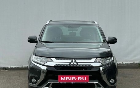 Mitsubishi Outlander III рестайлинг 3, 2021 год, 2 200 000 рублей, 2 фотография