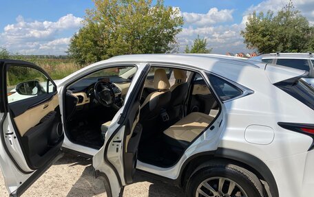 Lexus NX I, 2017 год, 2 700 000 рублей, 4 фотография