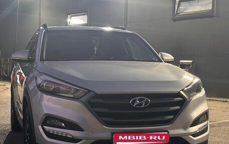 Hyundai Tucson III, 2015 год, 1 800 000 рублей, 10 фотография