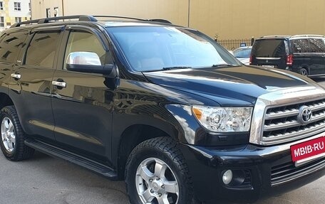 Toyota Sequoia II рестайлинг, 2011 год, 3 500 000 рублей, 2 фотография