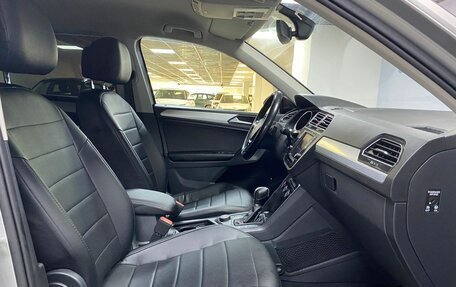 Volkswagen Tiguan II, 2017 год, 2 019 000 рублей, 10 фотография