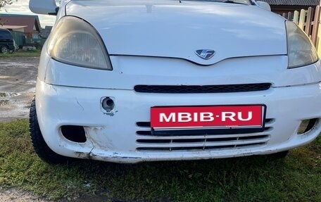 Toyota FunCargo, 2000 год, 310 000 рублей, 3 фотография