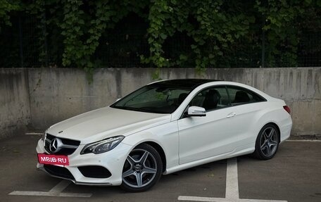 Mercedes-Benz E-Класс, 2013 год, 3 300 000 рублей, 4 фотография