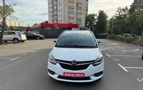 Opel Zafira C рестайлинг, 2017 год, 870 000 рублей, 1 фотография