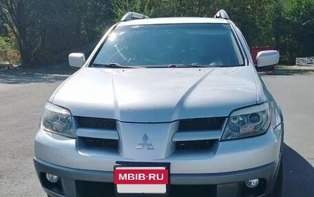 Mitsubishi Outlander III рестайлинг 3, 2006 год, 890 000 рублей, 1 фотография
