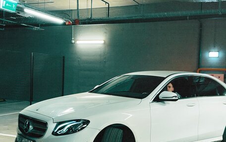 Mercedes-Benz E-Класс, 2018 год, 3 500 000 рублей, 2 фотография