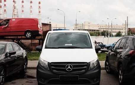 Mercedes-Benz Vito, 2018 год, 2 700 000 рублей, 1 фотография