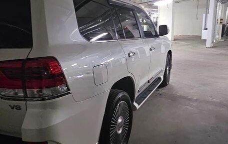 Toyota Land Cruiser 200, 2019 год, 5 700 000 рублей, 3 фотография