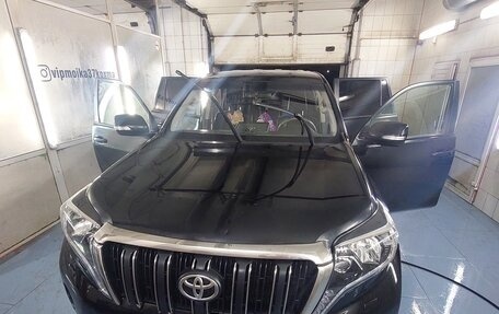 Toyota Land Cruiser Prado 150 рестайлинг 2, 2014 год, 2 350 000 рублей, 6 фотография