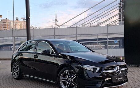 Mercedes-Benz A-Класс, 2019 год, 2 390 000 рублей, 9 фотография
