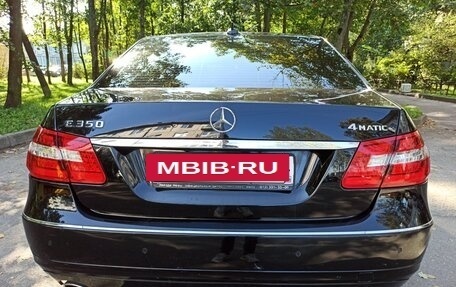 Mercedes-Benz E-Класс, 2011 год, 1 200 000 рублей, 3 фотография