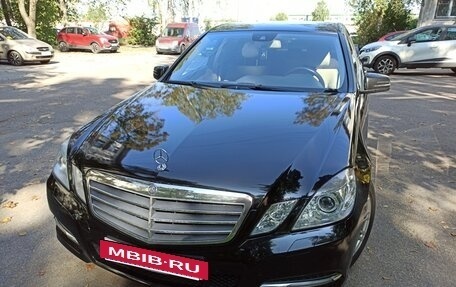 Mercedes-Benz E-Класс, 2011 год, 1 200 000 рублей, 5 фотография