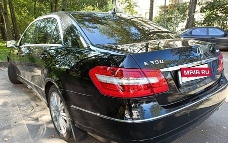 Mercedes-Benz E-Класс, 2011 год, 1 200 000 рублей, 6 фотография