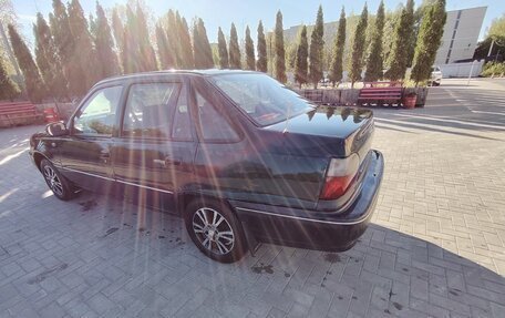 Daewoo Nexia I рестайлинг, 2002 год, 110 000 рублей, 3 фотография