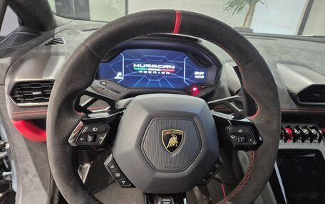 Lamborghini Huracán, 2023 год, 39 320 000 рублей, 7 фотография