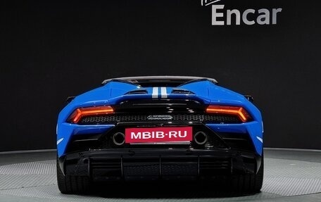 Lamborghini Huracán, 2023 год, 39 320 000 рублей, 4 фотография