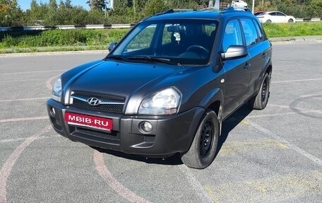 Hyundai Tucson III, 2008 год, 639 000 рублей, 3 фотография
