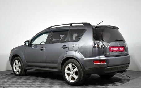 Mitsubishi Outlander III рестайлинг 3, 2011 год, 949 000 рублей, 7 фотография