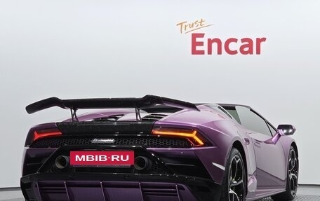 Lamborghini Huracán, 2023 год, 27 260 000 рублей, 2 фотография