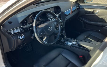 Mercedes-Benz E-Класс, 2010 год, 1 800 000 рублей, 9 фотография