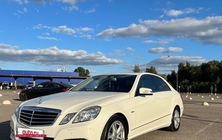 Mercedes-Benz E-Класс, 2010 год, 1 800 000 рублей, 3 фотография