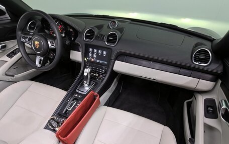 Porsche Boxster, 2023 год, 12 240 000 рублей, 4 фотография