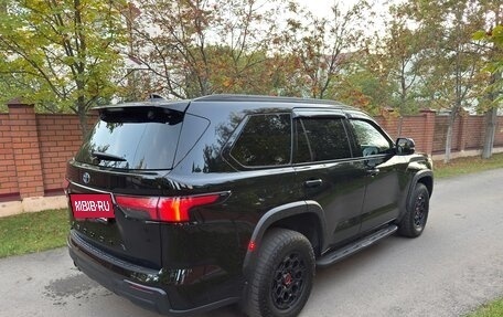 Toyota Sequoia, 2023 год, 9 990 000 рублей, 5 фотография