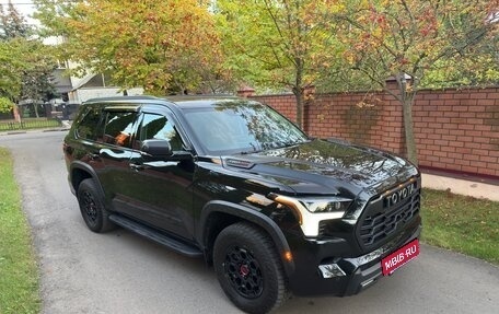 Toyota Sequoia, 2023 год, 9 990 000 рублей, 4 фотография