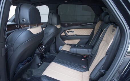 Bentley Bentayga I, 2017 год, 13 200 000 рублей, 3 фотография