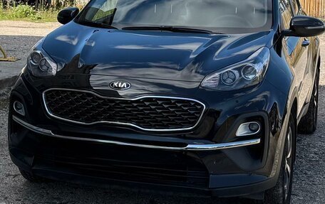 KIA Sportage IV рестайлинг, 2020 год, 2 450 000 рублей, 4 фотография