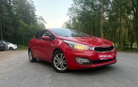 KIA cee'd III, 2014 год, 900 000 рублей, 2 фотография