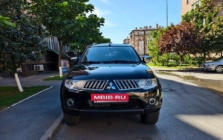Mitsubishi Pajero Sport II рестайлинг, 2012 год, 1 900 000 рублей, 6 фотография