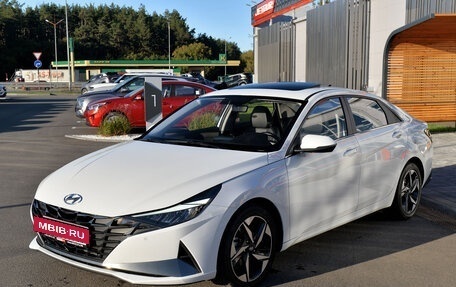 Hyundai Elantra, 2022 год, 1 978 400 рублей, 4 фотография