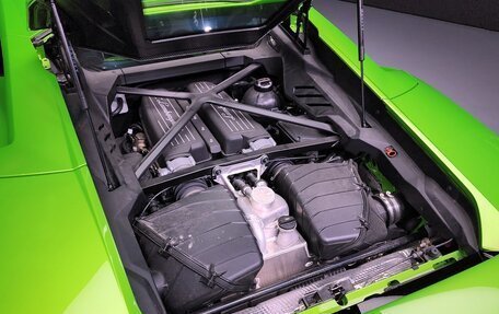 Lamborghini Huracán, 2023 год, 24 310 000 рублей, 10 фотография