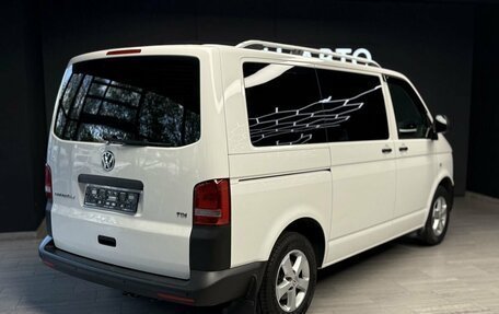 Volkswagen Caravelle T5, 2014 год, 2 250 000 рублей, 4 фотография