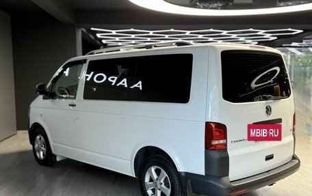 Volkswagen Caravelle T5, 2014 год, 2 250 000 рублей, 3 фотография